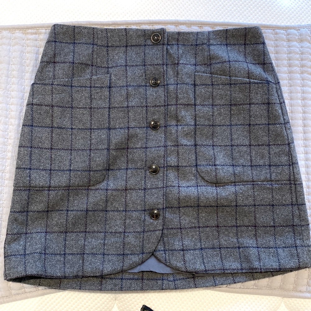 Madewell wool mini button down skirt with front and back pockets